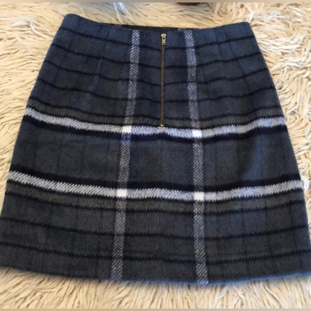 LOFT Navy and White Plaid Mini Wool Skirt sz 10 Petit